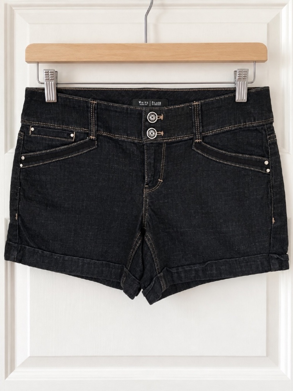 White House Black Market Size 4 Dark Wash Cuffed Denim Shorts
